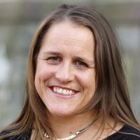 克莱尔·瓦尔德